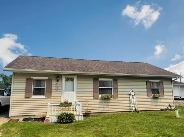 5220 Grove Dr, Celina, OH 45822