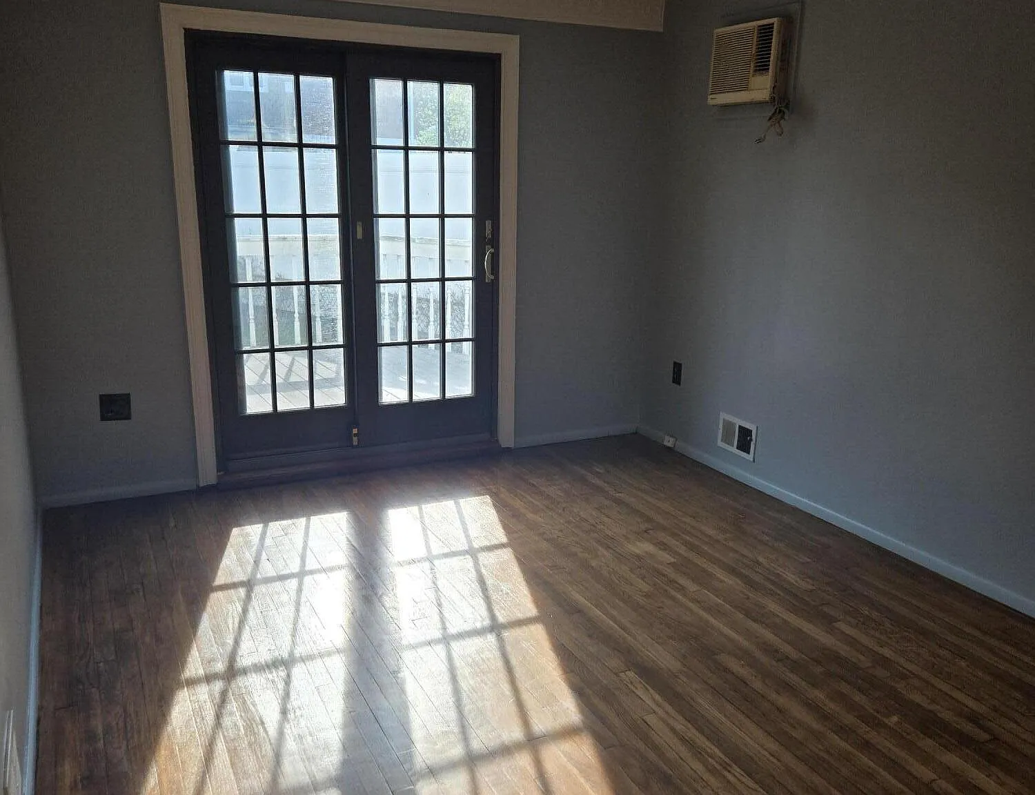 1 bed, 1.0 bath, 1500 sqft, $2,500 — Photo 3