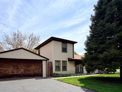 240 W Manchester Dr, Wheeling, IL, 60090