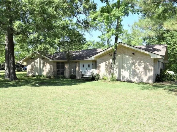 126 Rollingwood St, Baytown, TX 77520