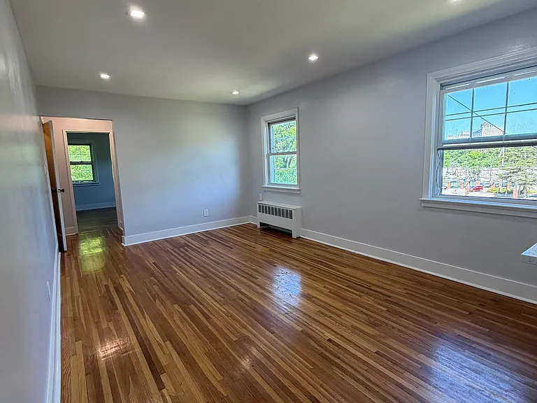 Forest Hill Terrace — Photo 35