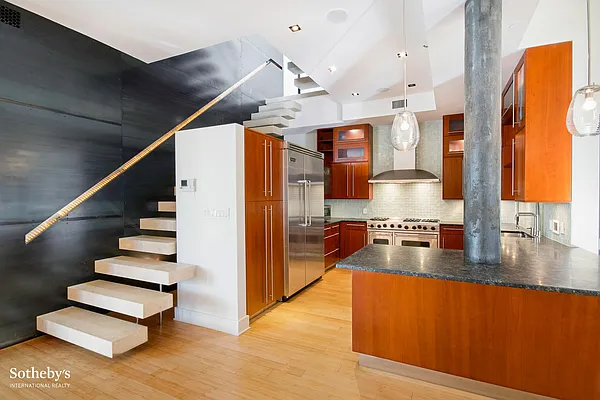 Sold by Sotheby's International Realty | media 5
