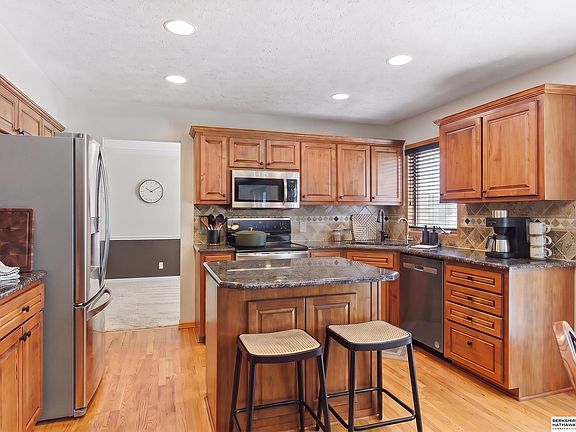 5th image of 17303 J St