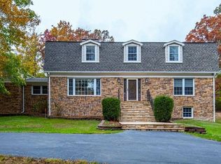 4900 Occoquan Club Dr, Woodbridge, VA 22192