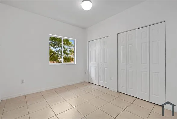 33 E 20th St #205 — Photo 23