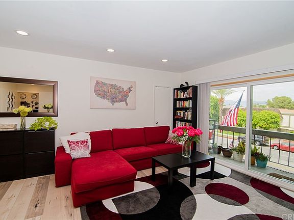 3rd image of 5055 Coldwater Canyon Ave APT 203