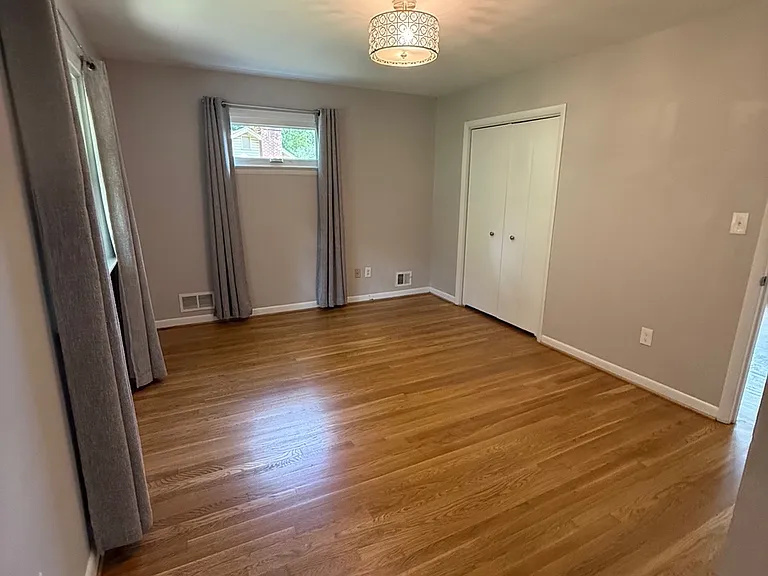 1800 Courtland Rd — Photo 8