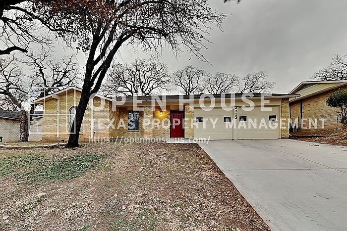 1st image of 2712 Jewell Dr