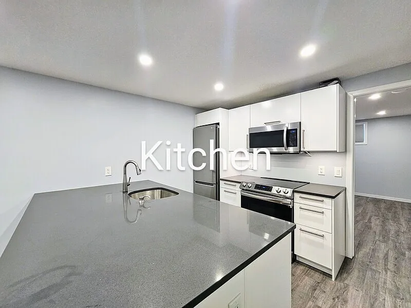 2 bed, 1.0 bath, 800 sqft, $1,000 — Photo 3