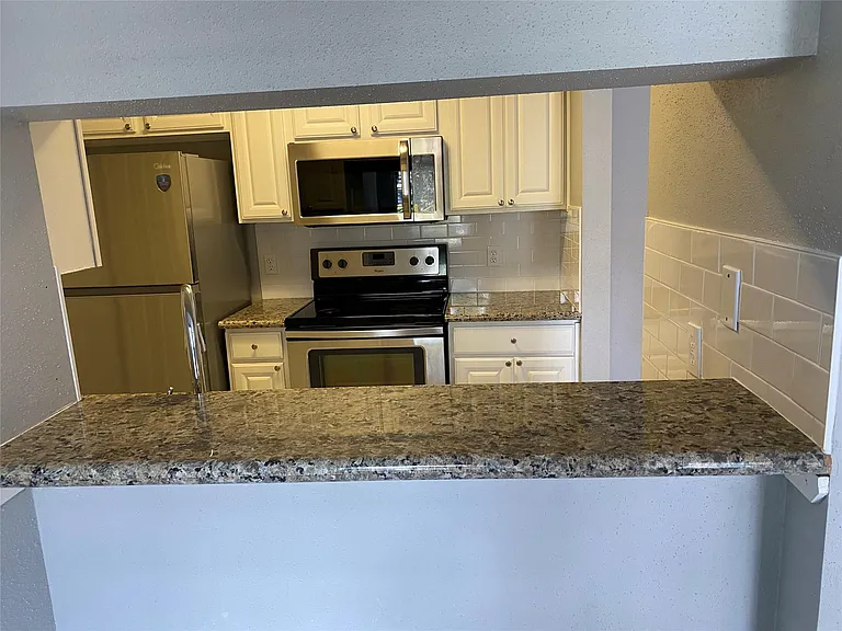 6633 W Airport Blvd #903 — Photo 2