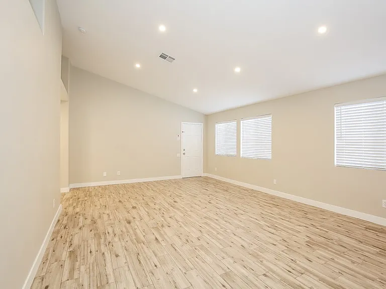4445 Cielo Ln — Photo 4