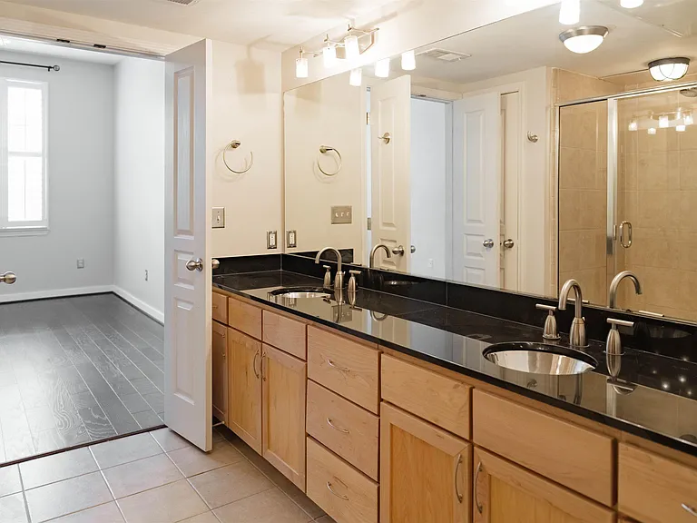 2020 5th Ave S #137 — Photo 12