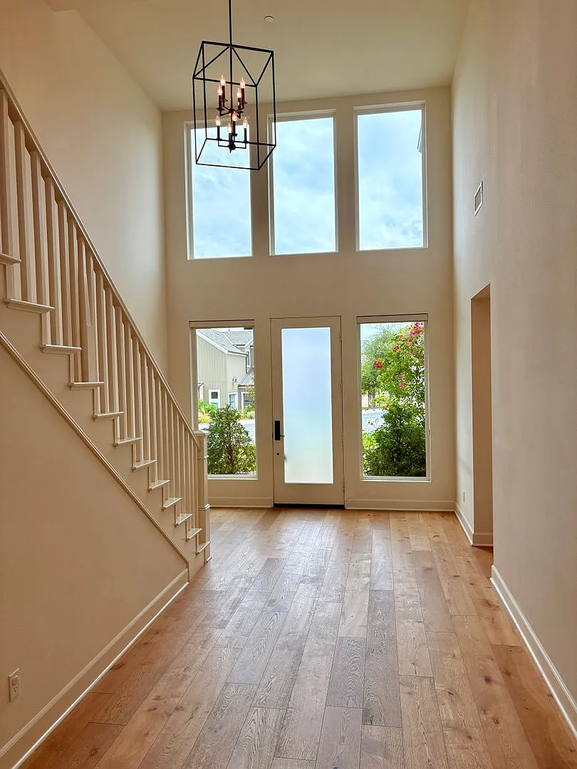 Luxury 4 Bedroom Encinitas Home in the Enclave Community With Attached Guesthouse — Photo 4