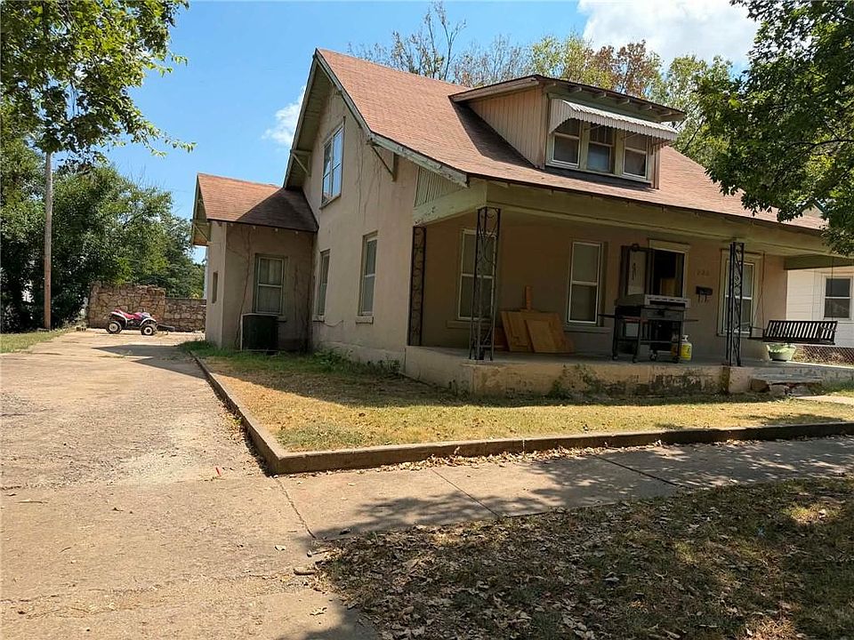 1st image of 725 S Judson St