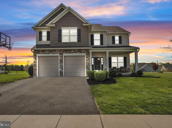 52 Danbury Dr, Mechanicsburg, PA 17050