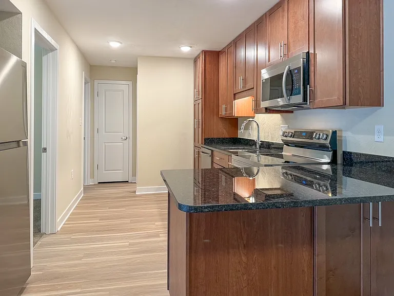 St. Andrews Apartments — Photo 23