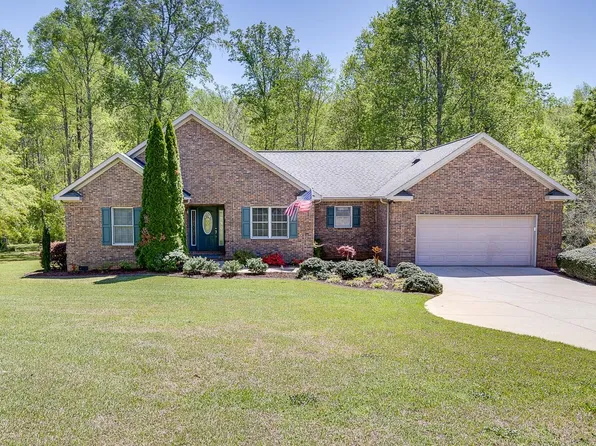 310 Sandra Ln, Woodruff, SC 29388