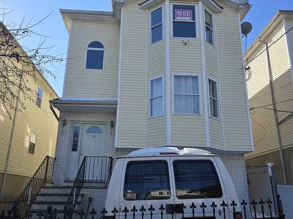 15 Longworth St Floor 2, Newark, NJ 07102