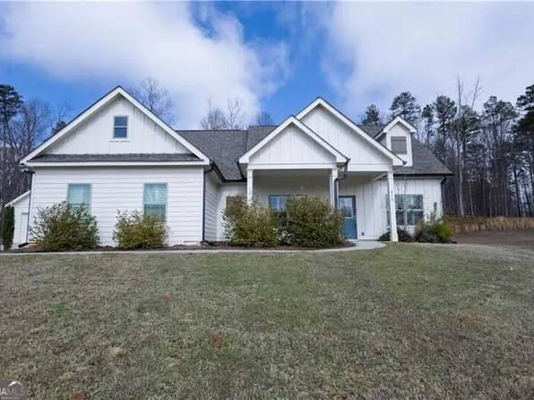 214 Oakwood Dr, Commerce, GA 30529