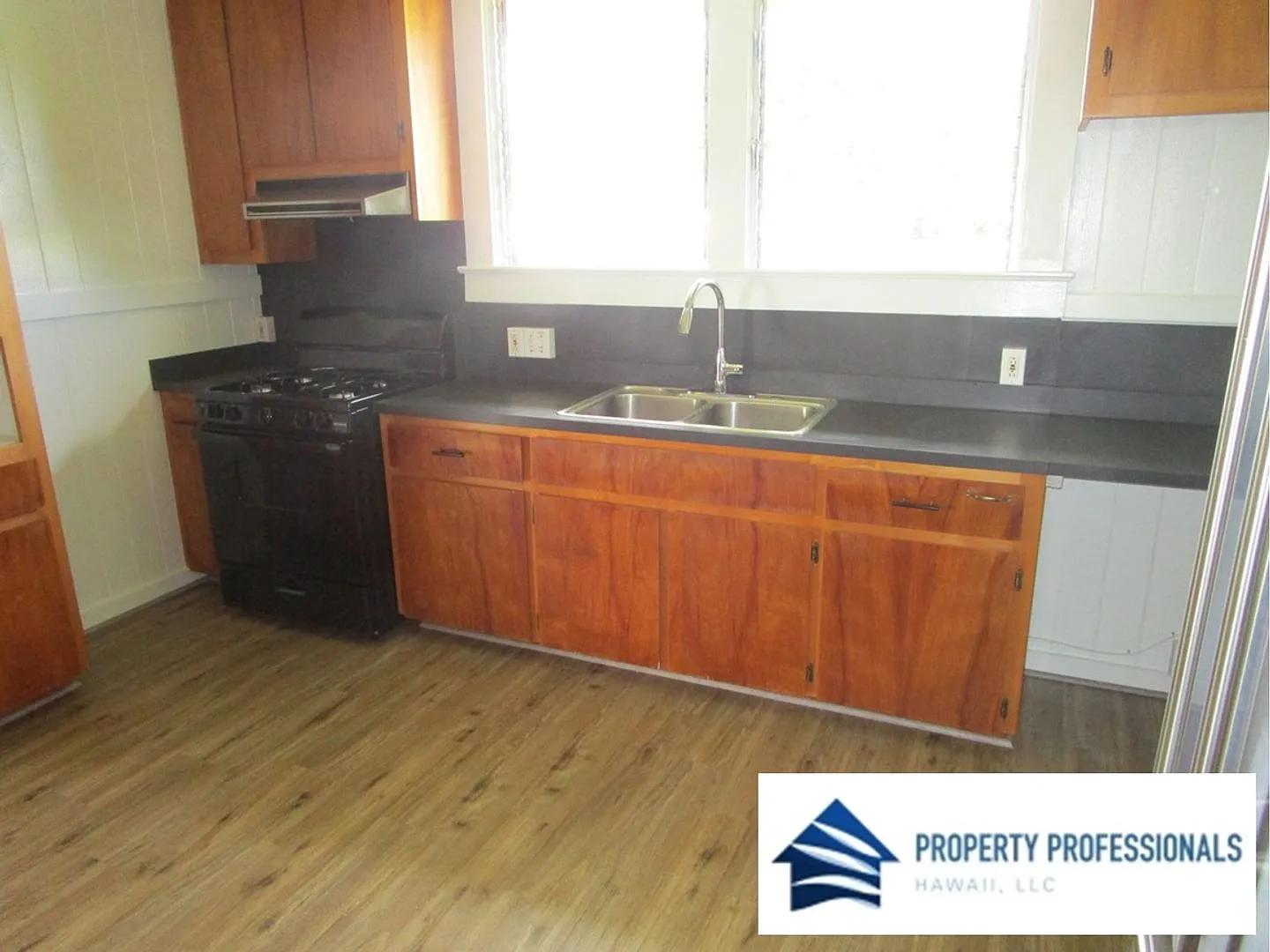 Newly Renovated home in Hilo — Photo 3