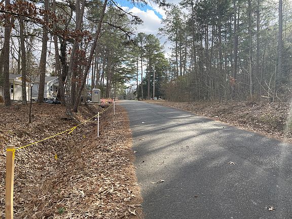 5th image of 134 Terryland Cir