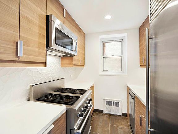 4th image of 342-344 W 85th St #2C