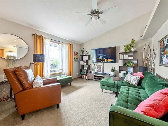 4th image of 1721 S Strathcona Pl