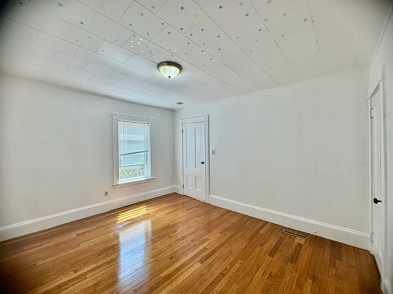 68 Farrington St #1 — Photo 12