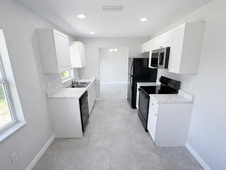 3055 Morning Glory Dr — Photo 11