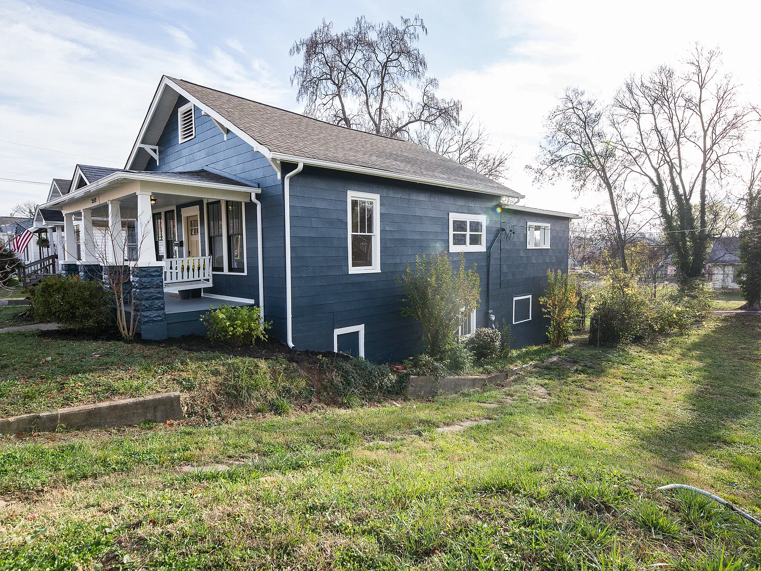 3 bed, 1300 sqft, $2,100 — Photo 3