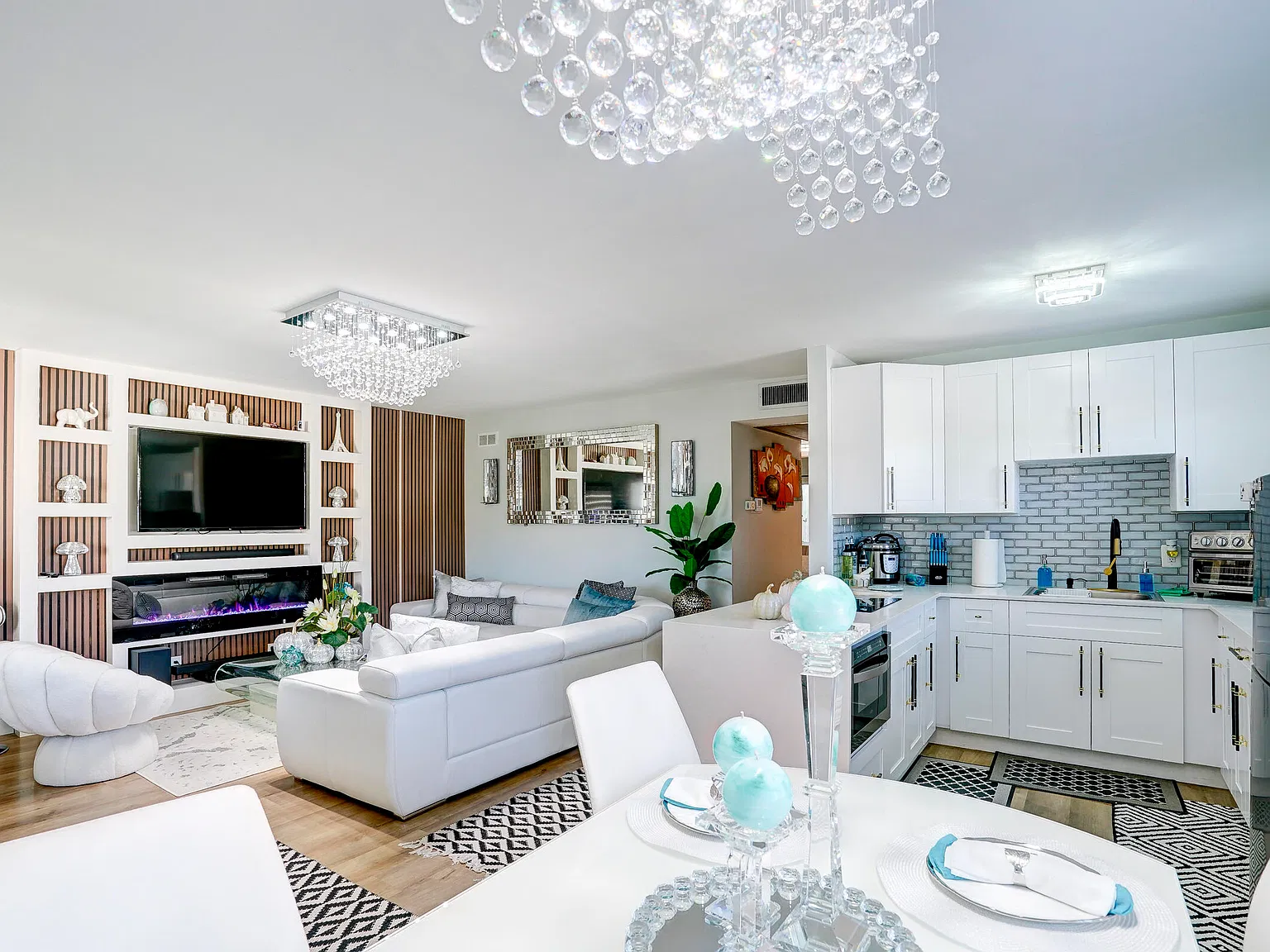 2 bed, 1.5 bath, 819 sqft, $1,750 — Photo 4