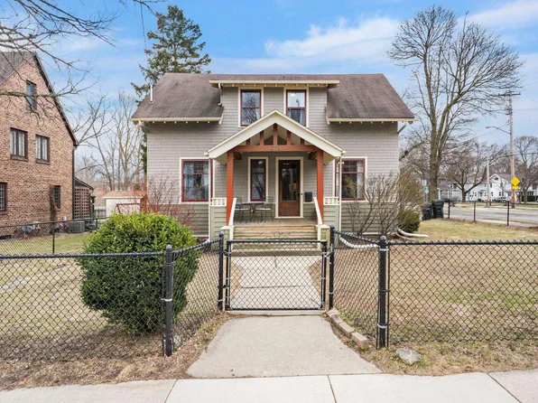 1731 Regent St, Madison, WI 53726