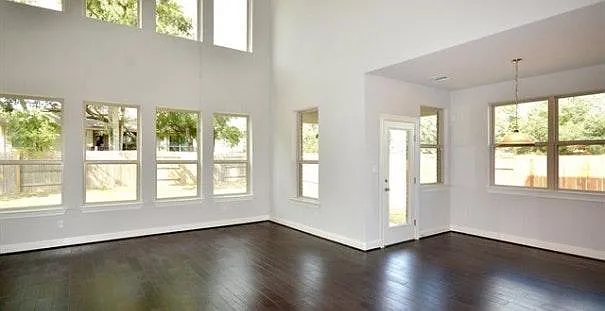 4325 Trinity Woods Street — Photo 4