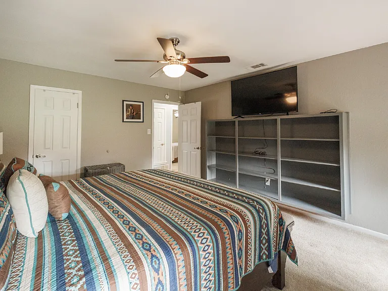 857 Chanticleers Ln — Photo 18