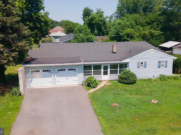 311 Bayard St, Delaware City, DE 19706