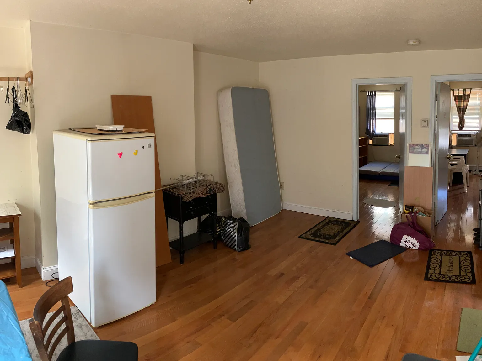 2 bed, 700 sqft, $3,100 — Photo 3