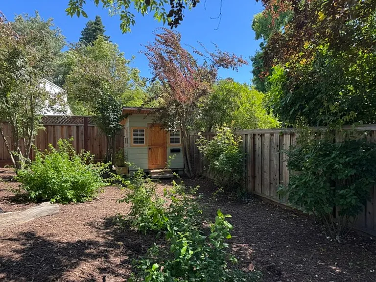 656 Evelyn Ct — Photo 16