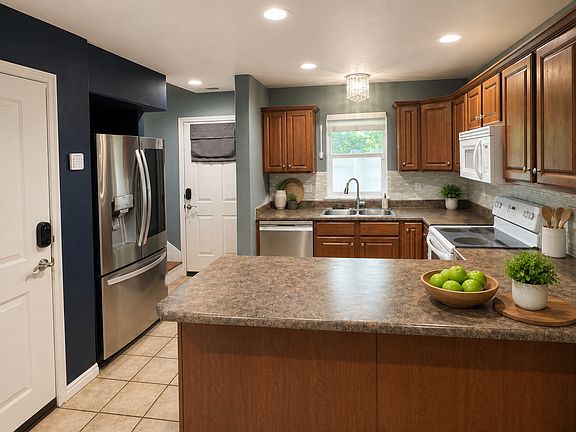 kitchen staged