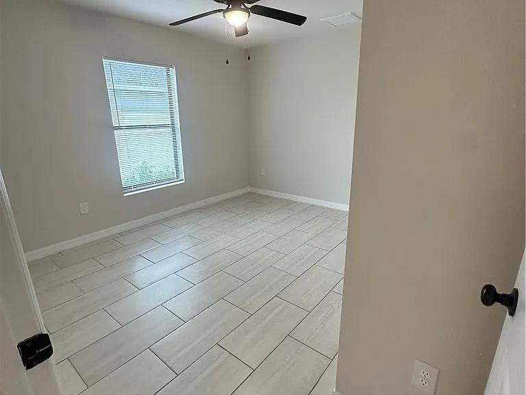 1105 NE 6th Place Cpe — Photo 45