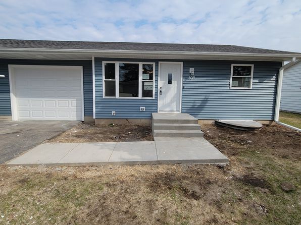 509 4th St, Waunakee, WI 53597