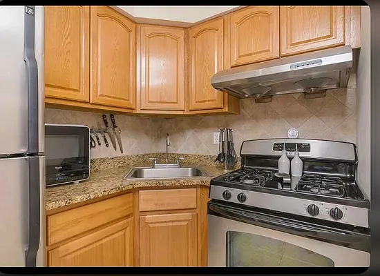 Rented by Voro, LLC | media 3