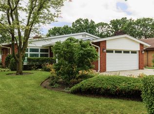 2935 Virginia St, Park Ridge, IL 60068