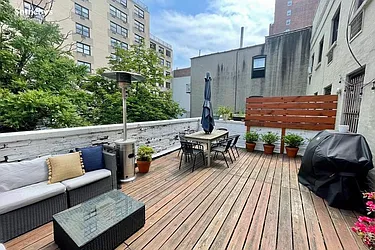 Rented by Sotheby's International Realty