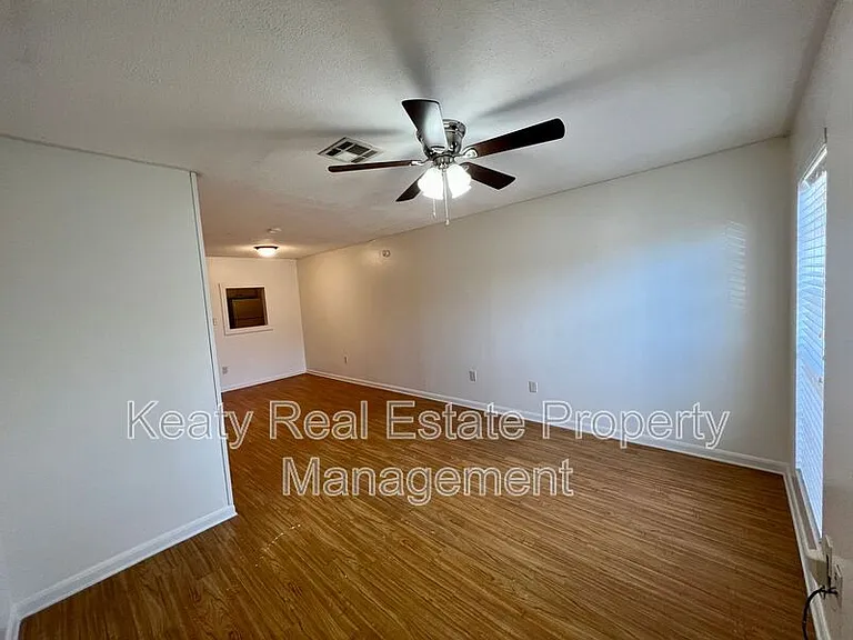 418 Failla Rd #2 — Photo 2