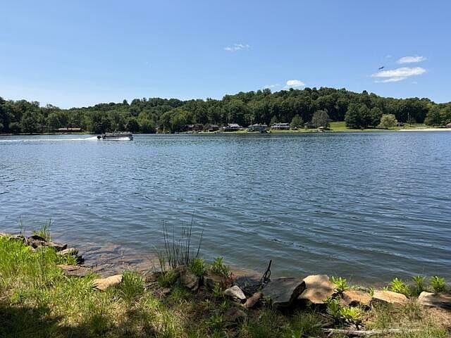 1st image of Treasure Lake Rd Lot 140