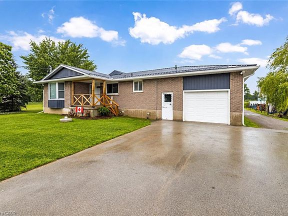 2nd image of 40634 Forks Rd