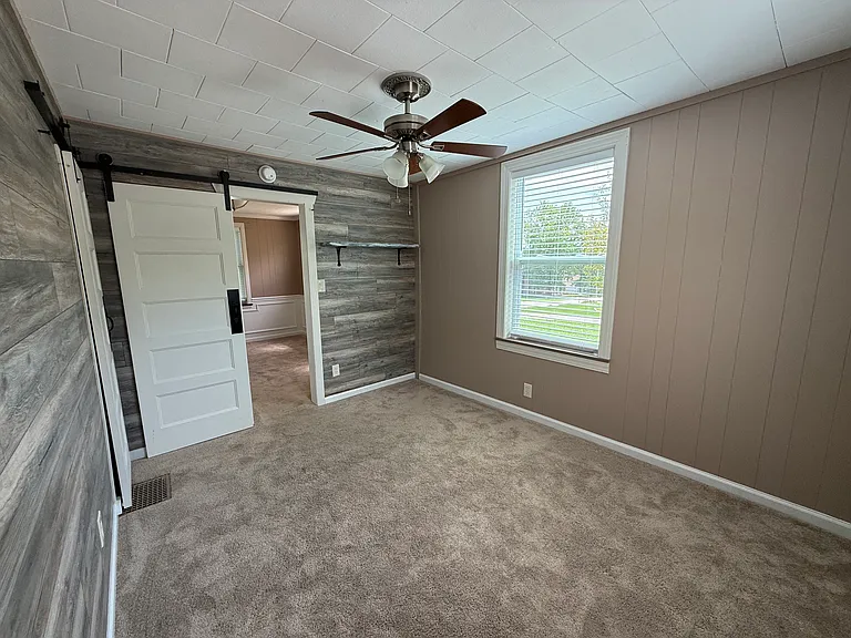 4611 Esther Ave — Photo 8