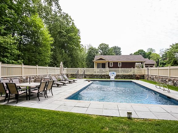 Private pool w/seating area