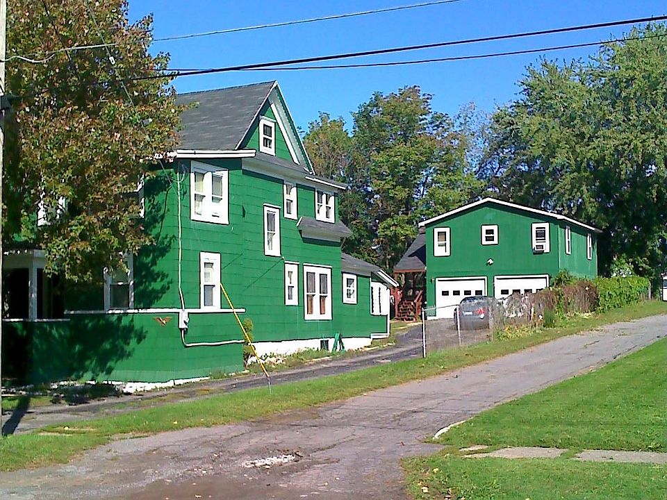 Front Highland Park View