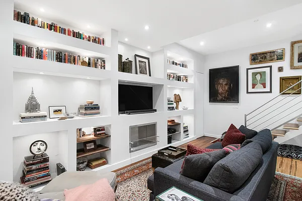 Sold by Douglas Elliman | media 10